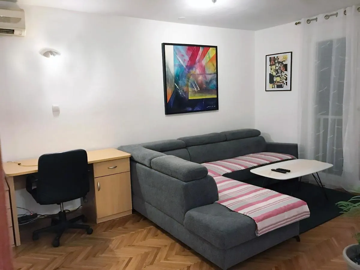 Pula City Centre Apartment 0*,